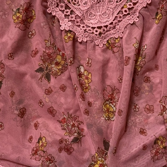 Self Esteem top in size M - Picture 5 of 7